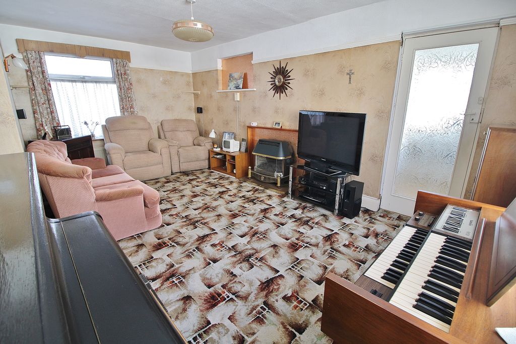 Property photo 2 of 15