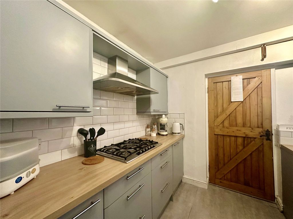 Property photo 3 of 19 Picture No. 30