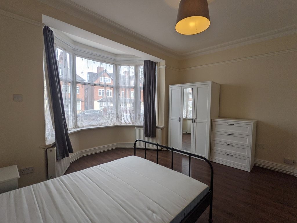 Property photo 2 of 6 Photo 1