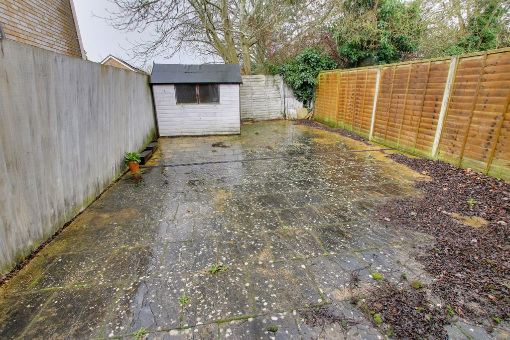 Property photo 3 of 8