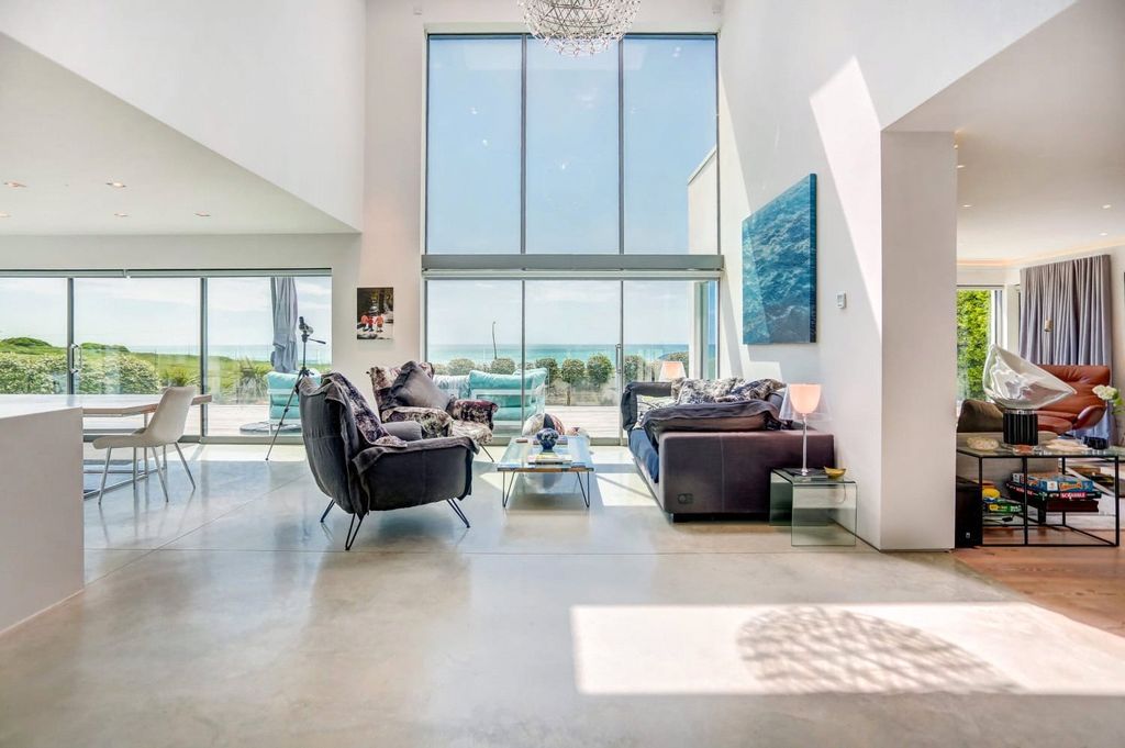 Property photo 2 of 35 Picture 2