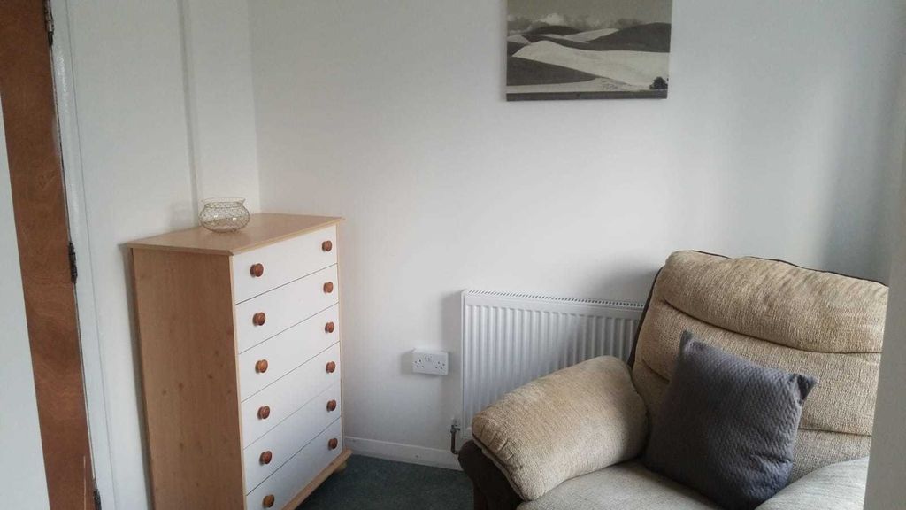 Property photo 3 of 3