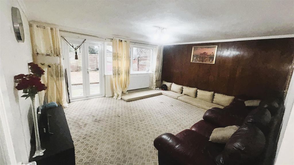 Property photo 2 of 8 Reception Room