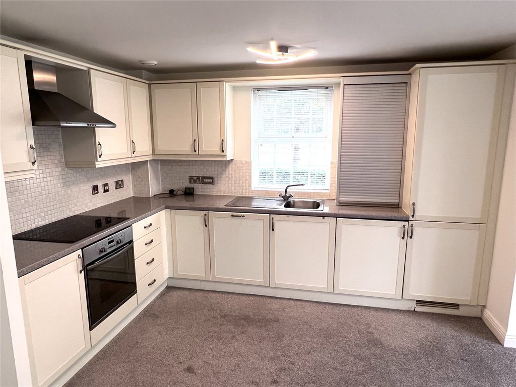 Property photo 3 of 8 Picture No. 04