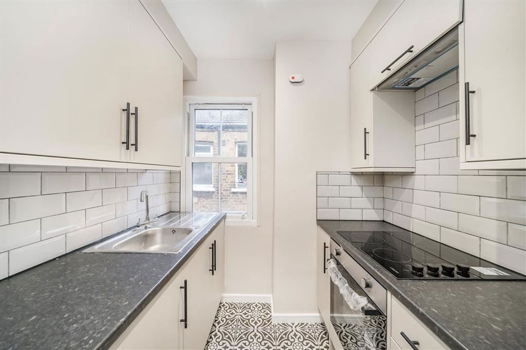 Property photo 3 of 6