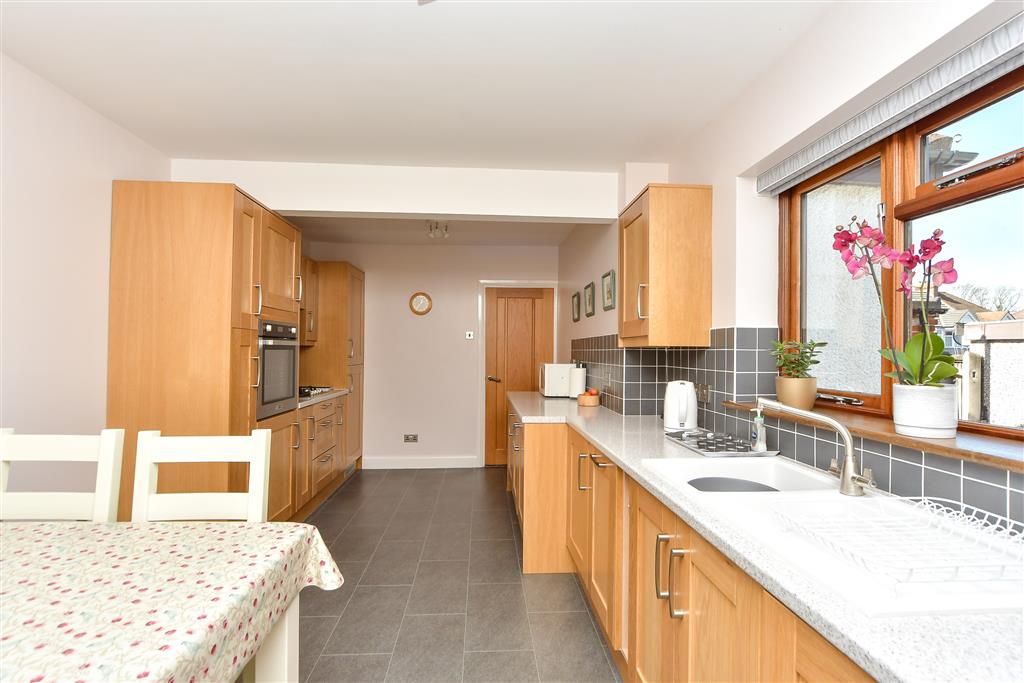 Property photo 3 of 9 Kitchen/Diner