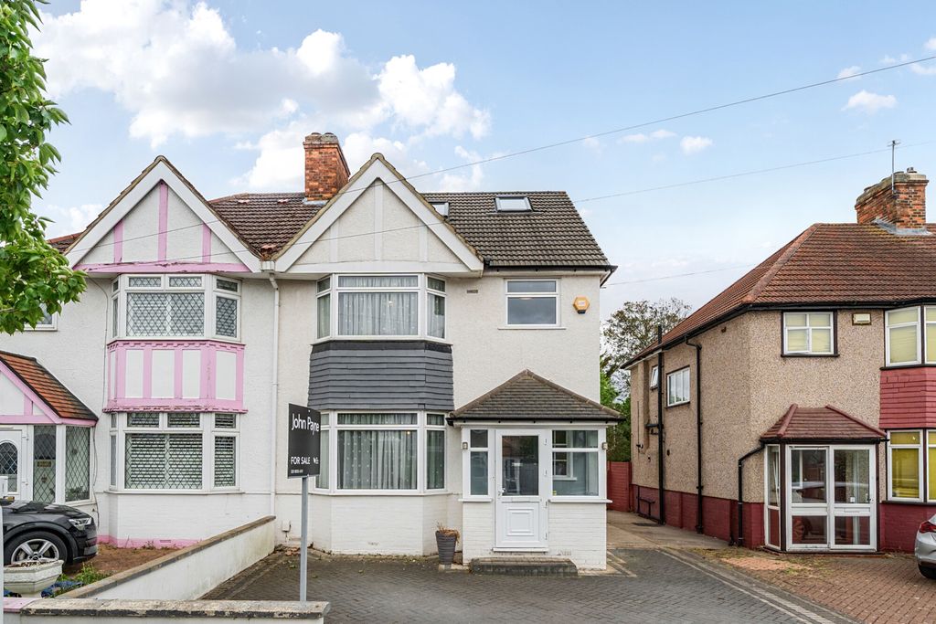 Property photo 1 of 20 1463615-20-6A0Deb...