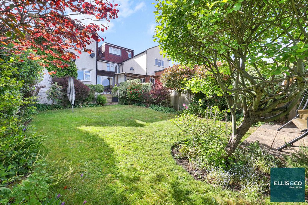 Property photo 3 of 24 Picture No. 68