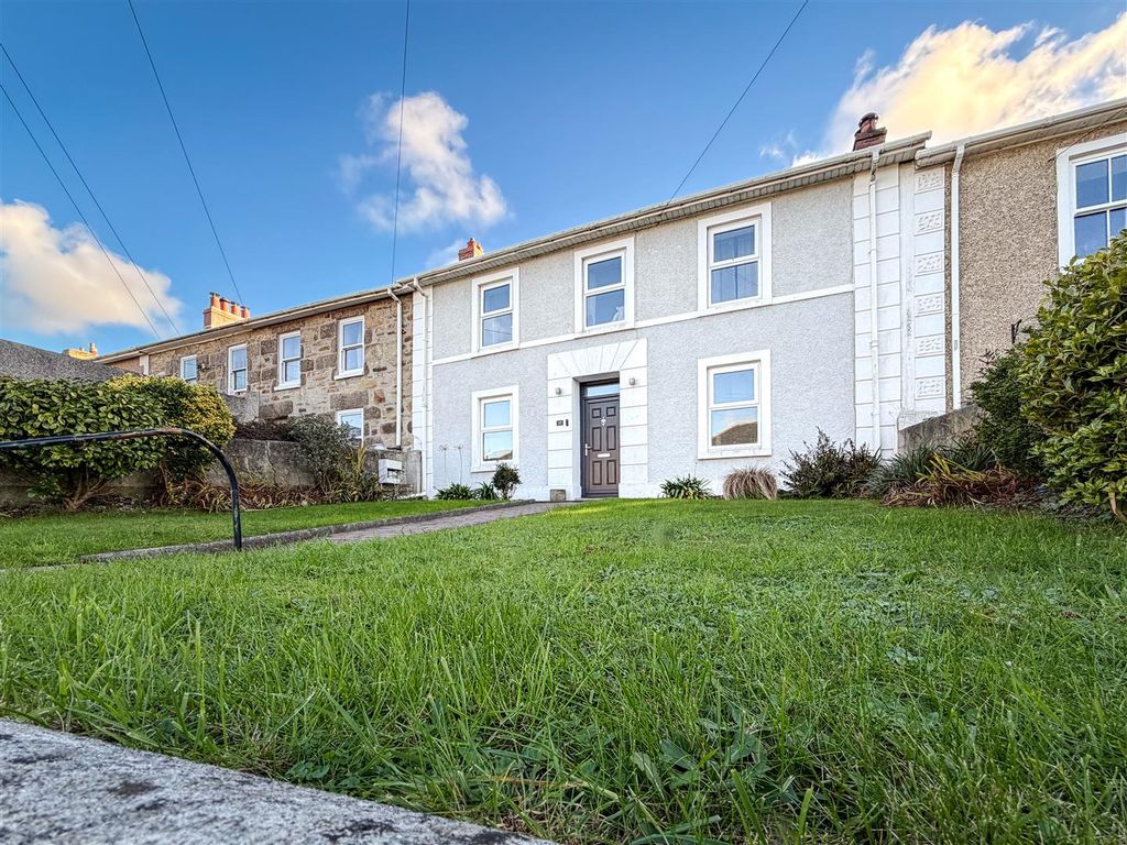 Property photo 2 of 31