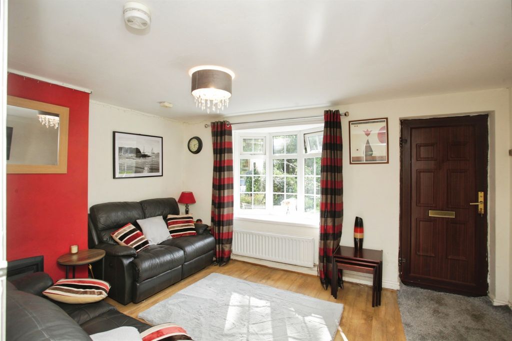 Property photo 2 of 23