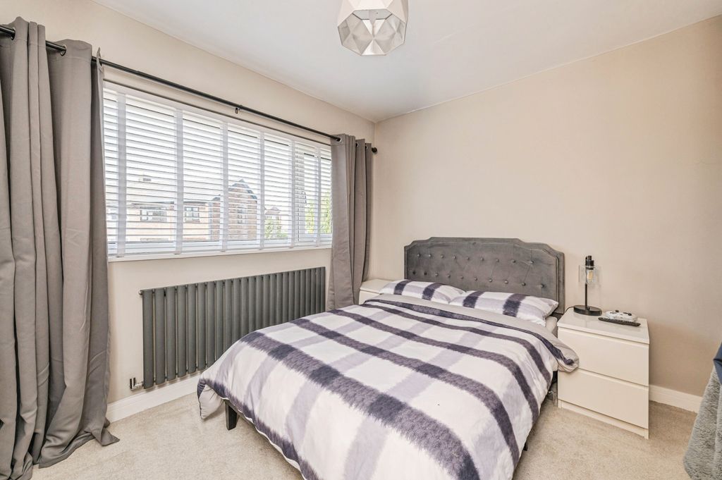 Additional image 9 of 4 bed semi-detached house for saleMardale Road, Dewsbury WF12
