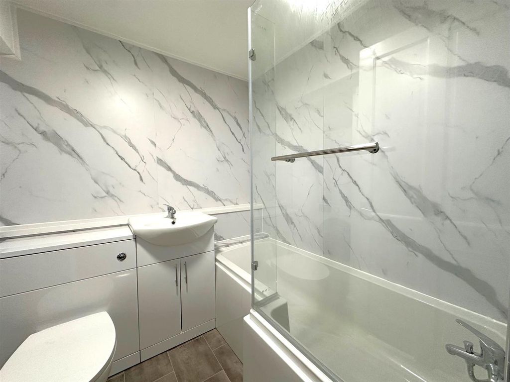 Property photo 3 of 6 1.Jpg