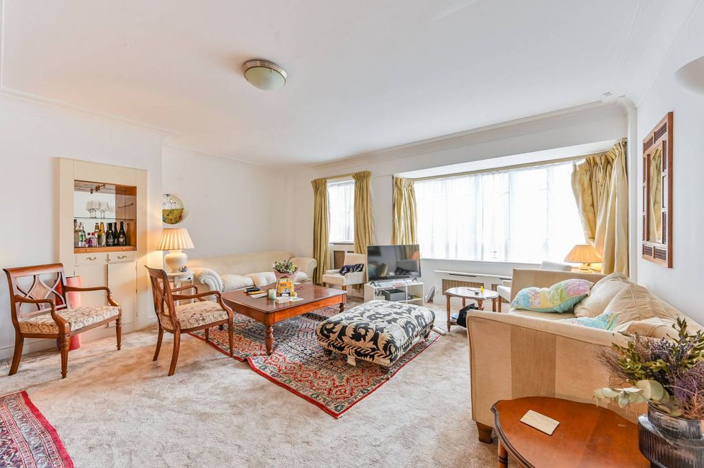 Property photo 2 of 20