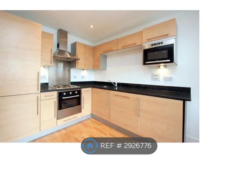 Property photo 3 of 8 Kitchen