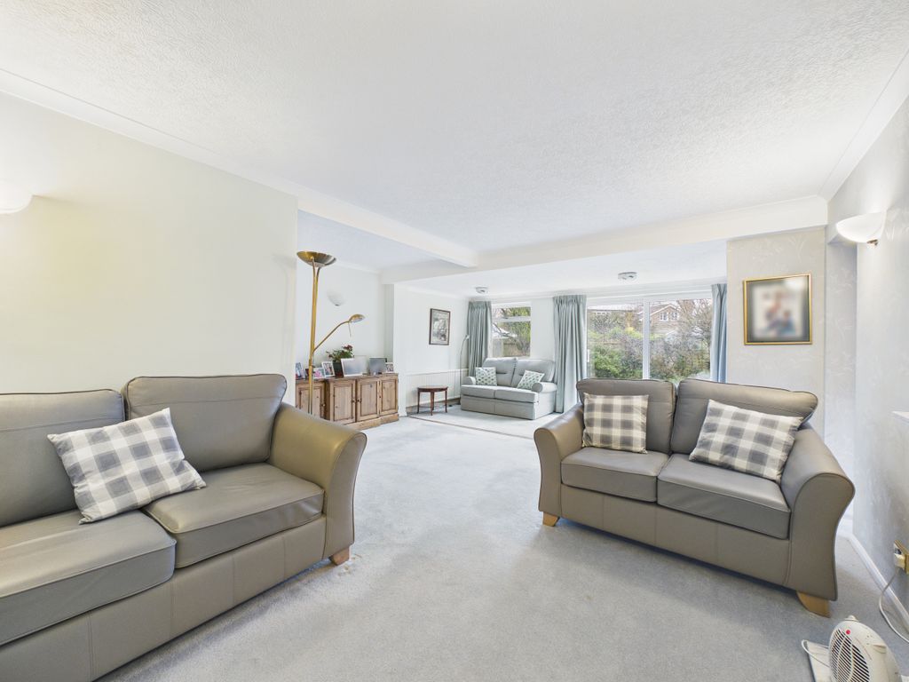 Property photo 2 of 17 Cam01984G0-Pr0554-Still001