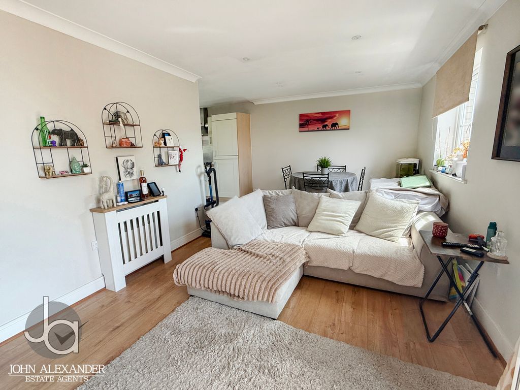 Property photo 1 of 7 Img_7568