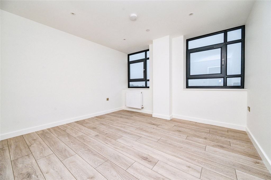 Property photo 2 of 10 Picture No. 01