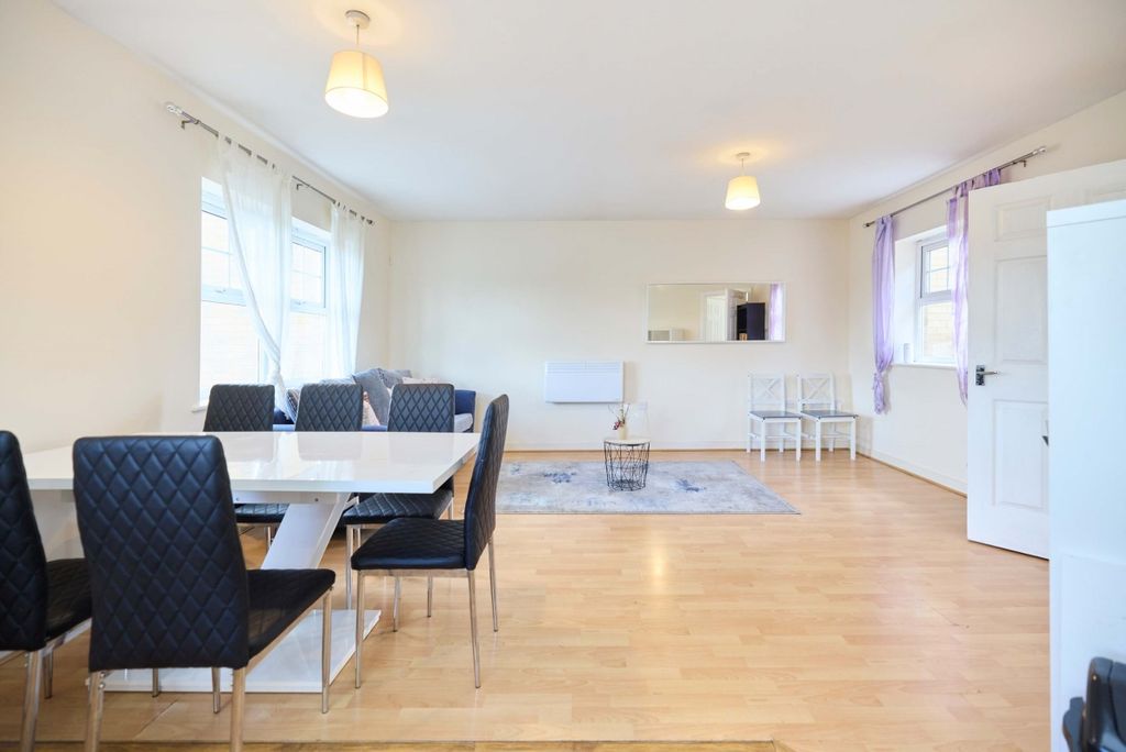 Property photo 2 of 7 2