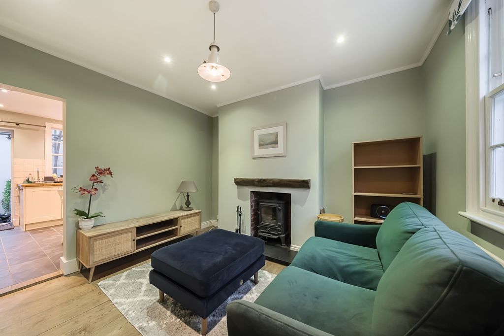 Property photo 2 of 9 Reception