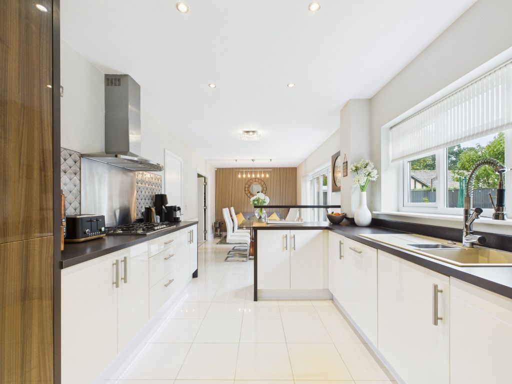 Property photo 3 of 32 4237755