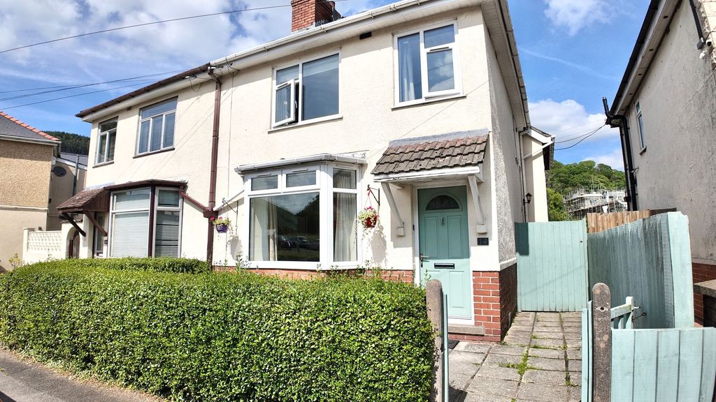 Property photo 1 of 31