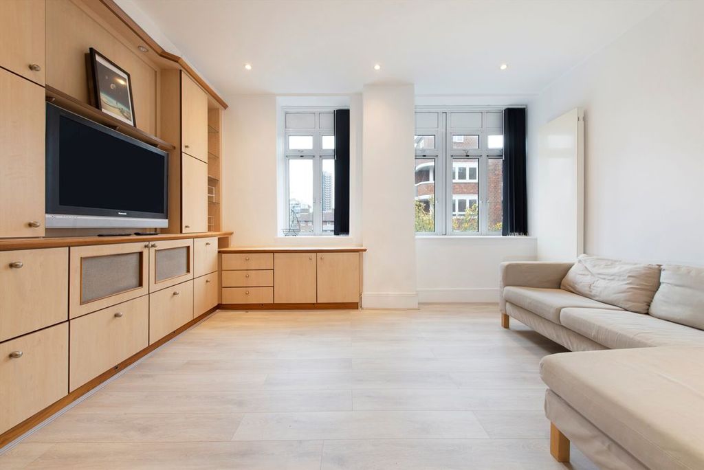 Property photo 2 of 5