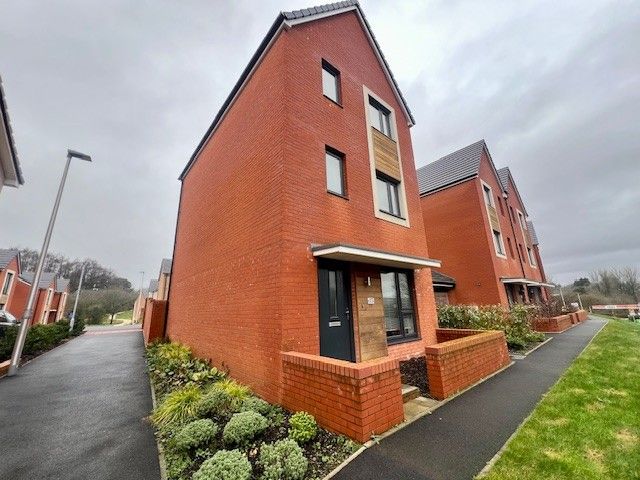 Property photo 1 of 16 Exterior