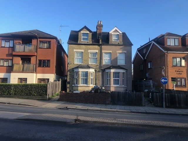 Property photo 1 of 4 Ground Floor One Bedroom Flat Situated On High Street, Wealdstone