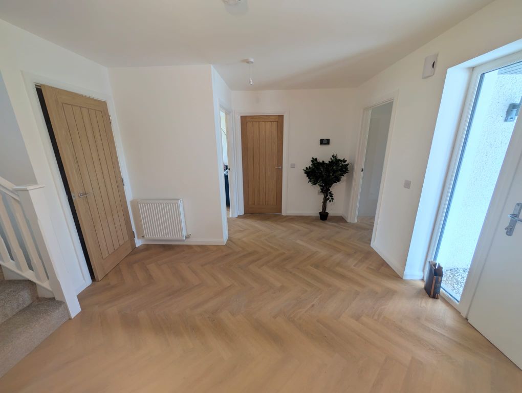 Property photo 2 of 23