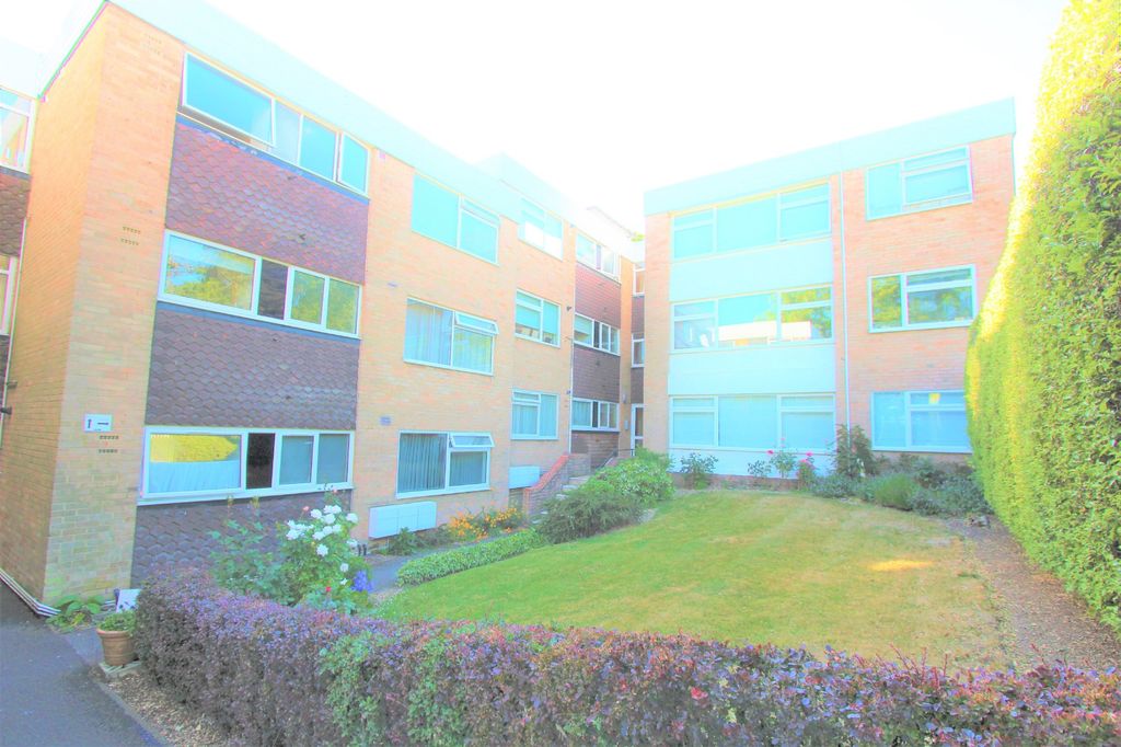 Property photo 1 of 8