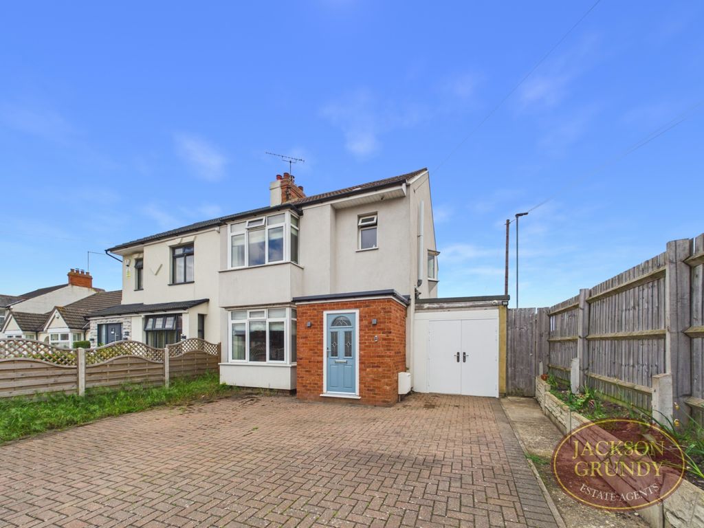 Property photo 1 of 17 Main Road