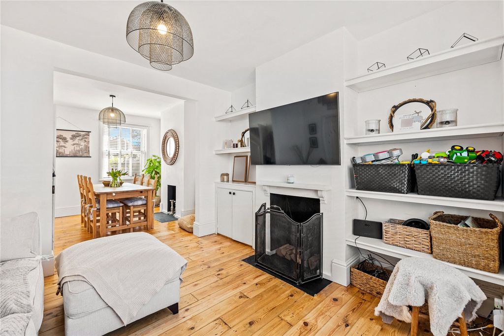Property photo 3 of 21 Picture No. 08