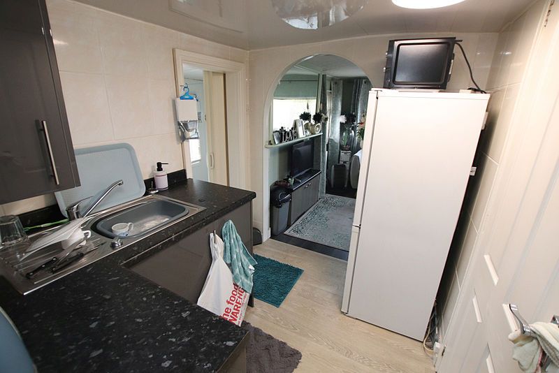 Property photo 3 of 13 Kitchen