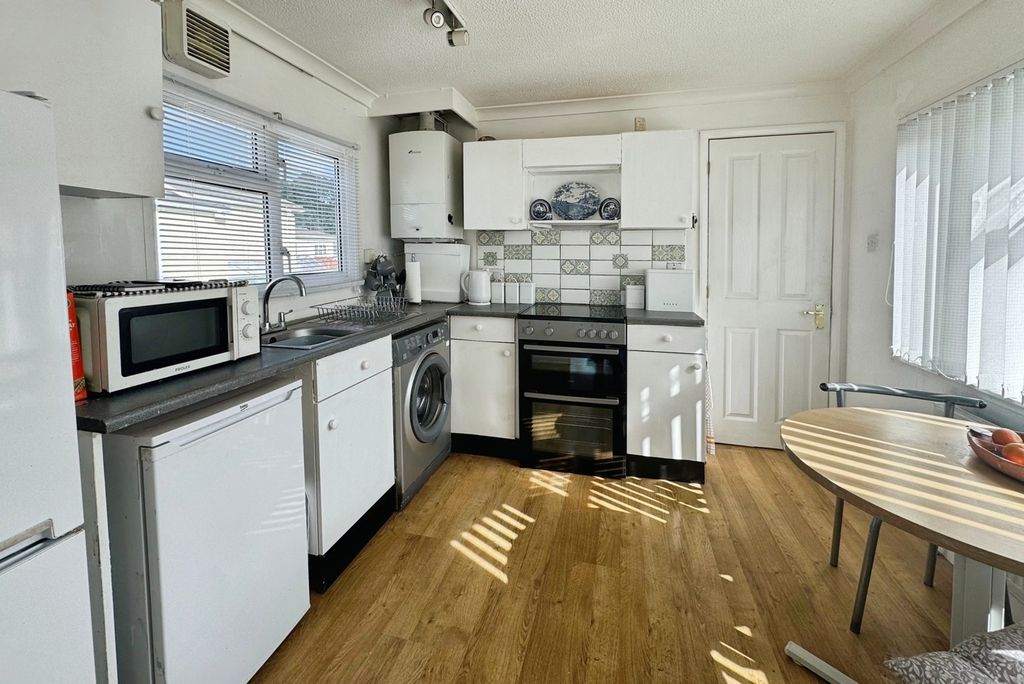 Property photo 2 of 11 Pbox-Img.Jpg