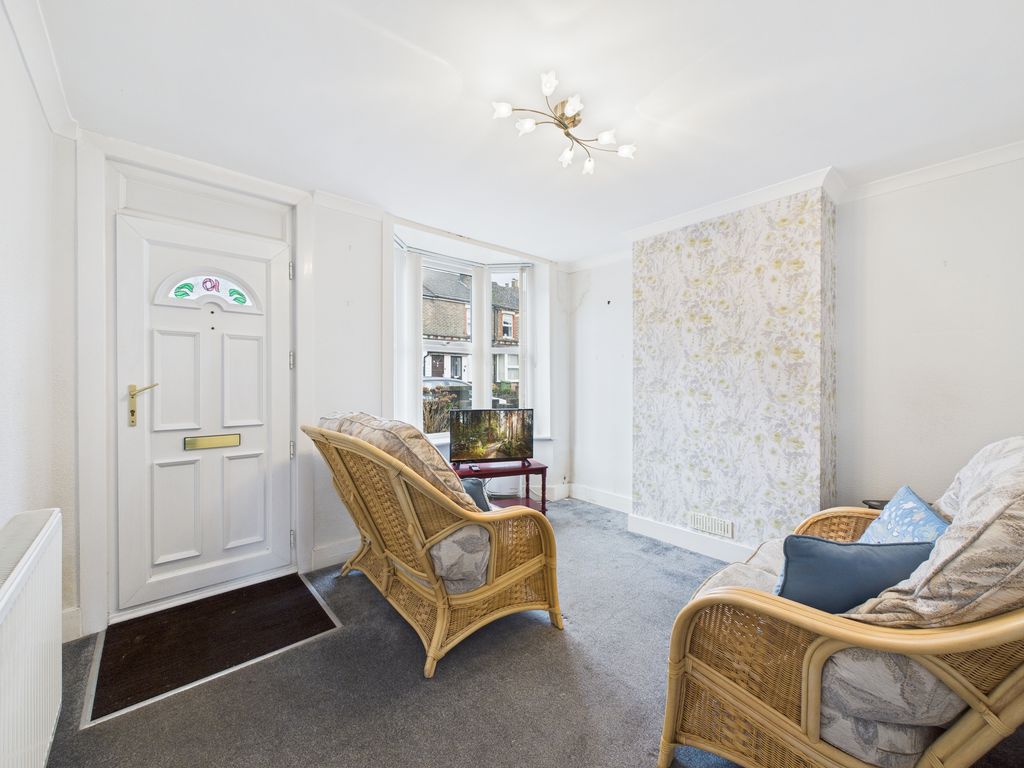 Property photo 2 of 18 Cam04018G0-Pr0422-Still001