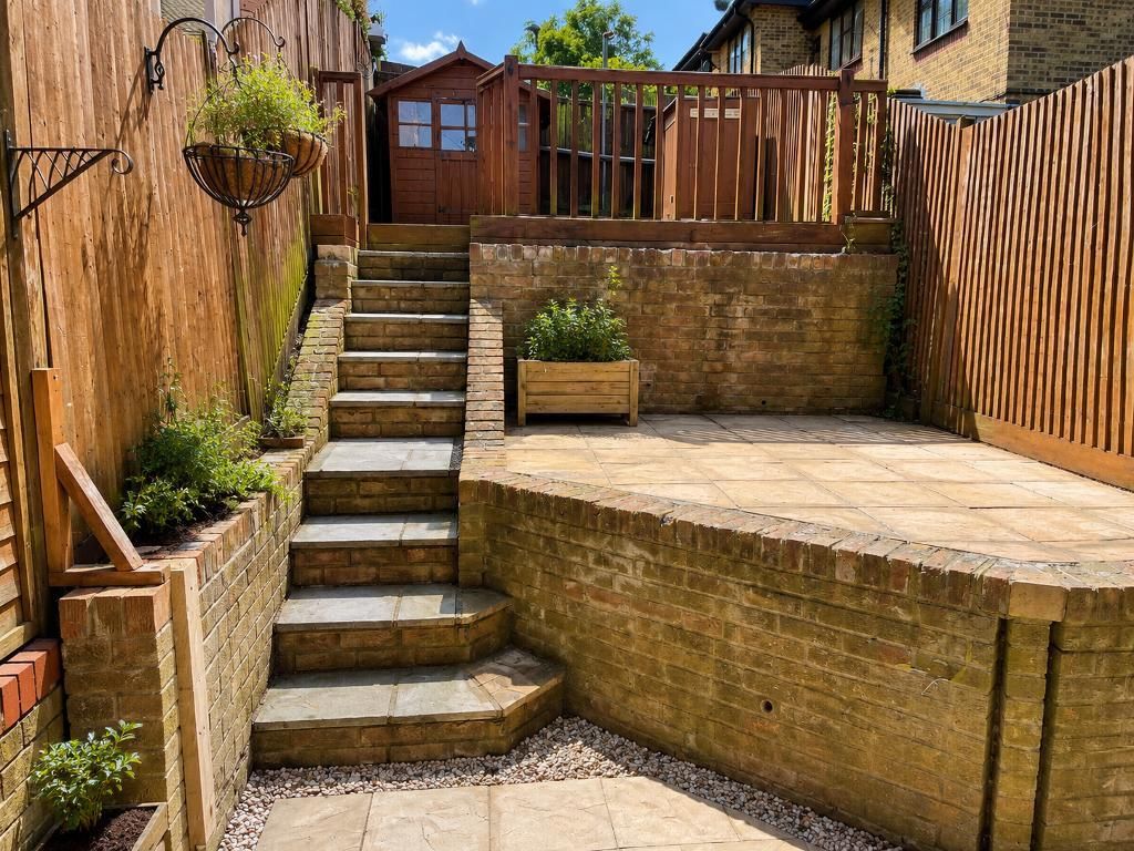 Property photo 2 of 8