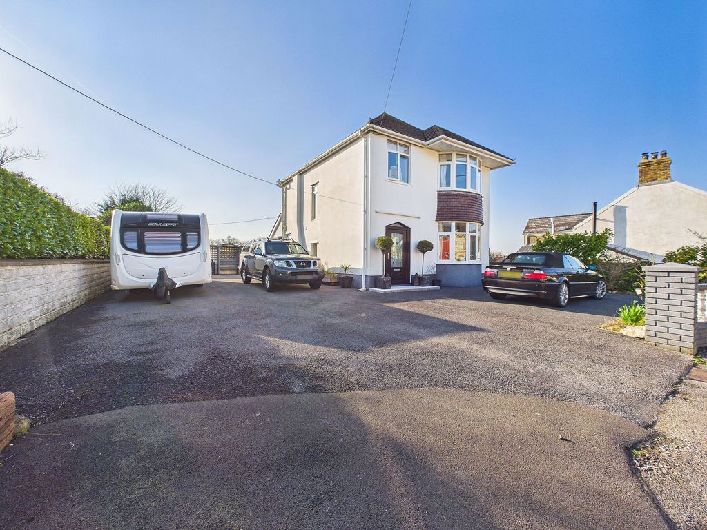 Property photo 1 of 44