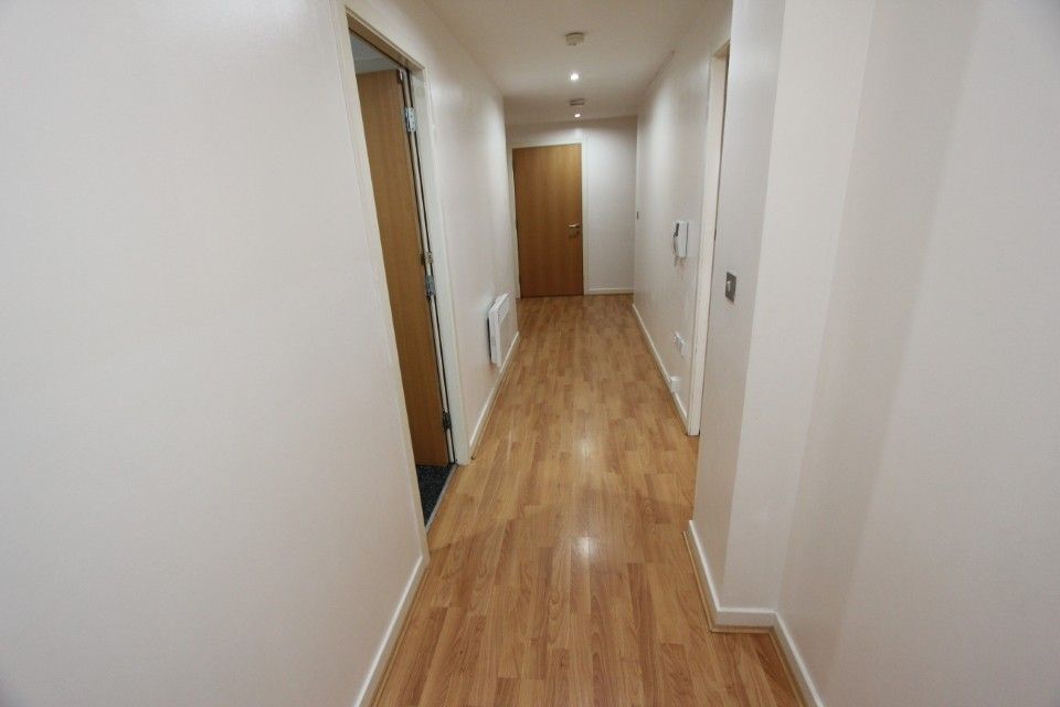 Property photo 3 of 15 Hall