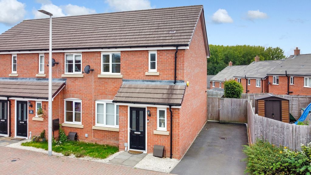 Property photo 1 of 21 Front III