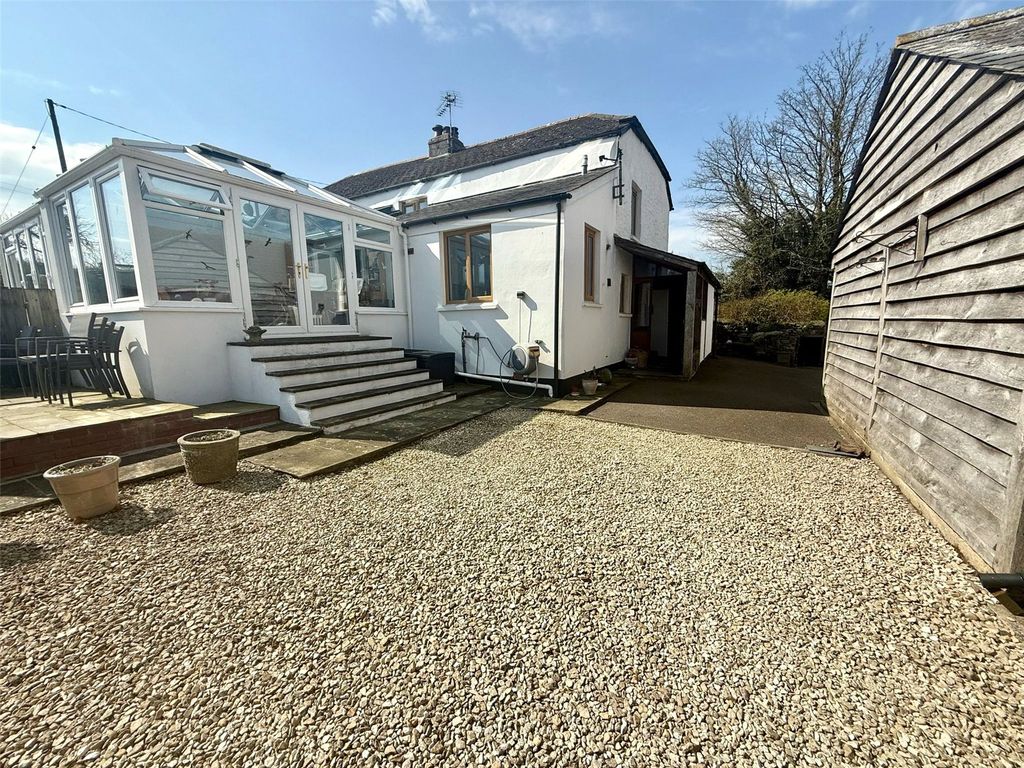 Property photo 2 of 17 Picture No. 52