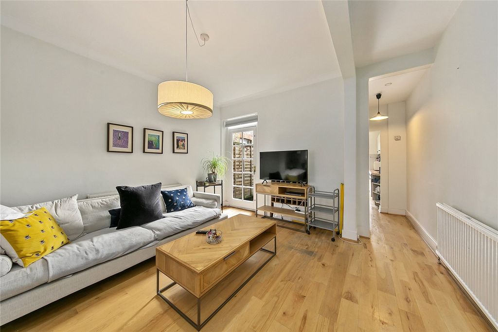 Property photo 3 of 9 Picture No. 04