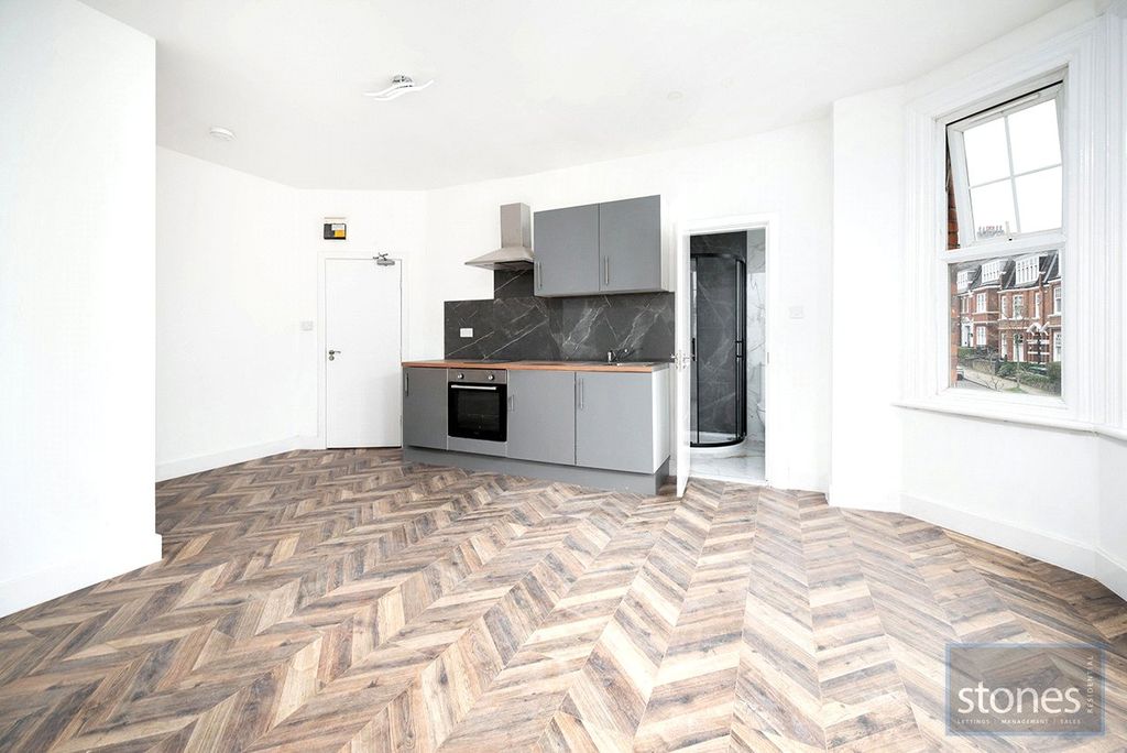 Property photo 2 of 7 Picture No. 06