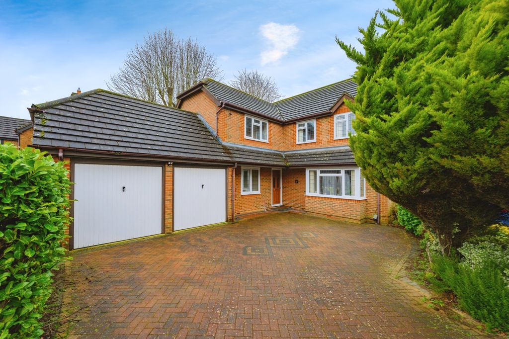 Property photo 1 of 19 Photography