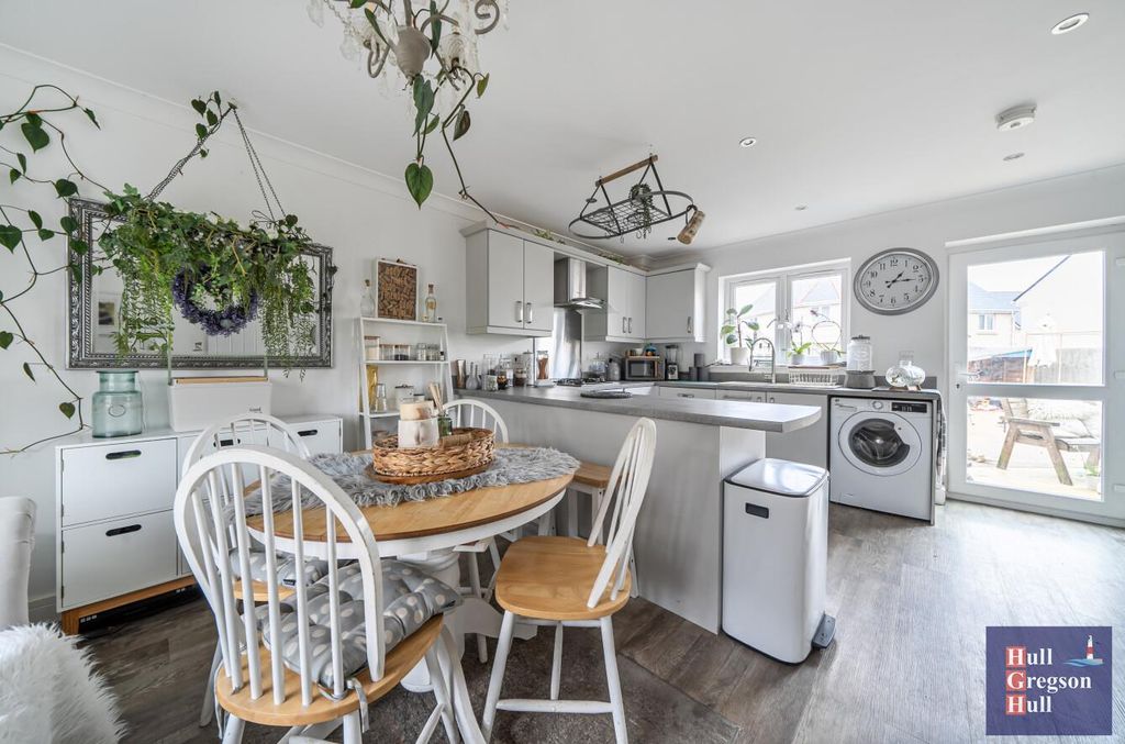 Property photo 2 of 23 24d7A81E-1Bd0-4044-9Edc-2A1118c1988E.Jpg