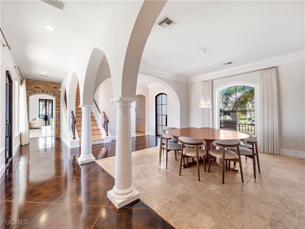 Property photo 2 of 2 <Alttext/>