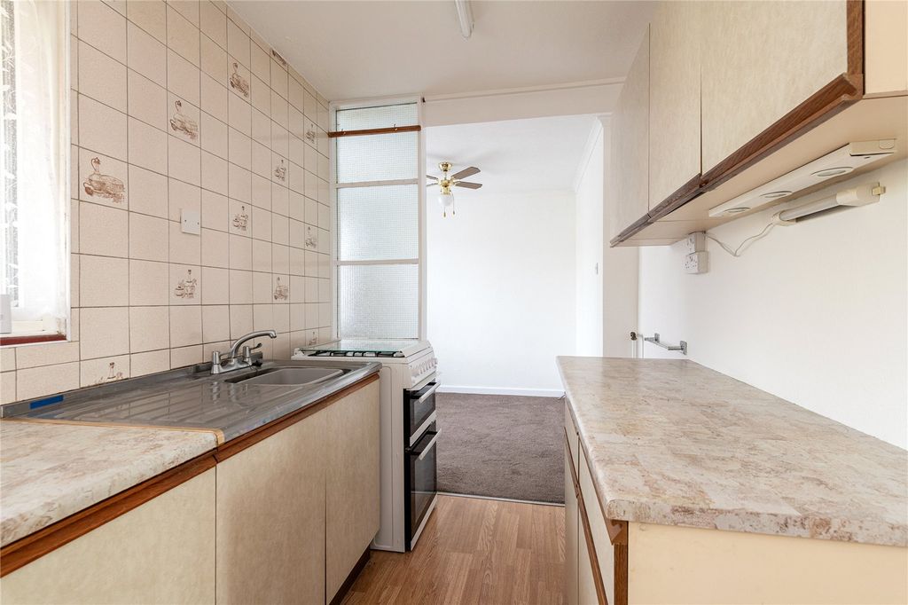 Property photo 3 of 19 Picture No. 14