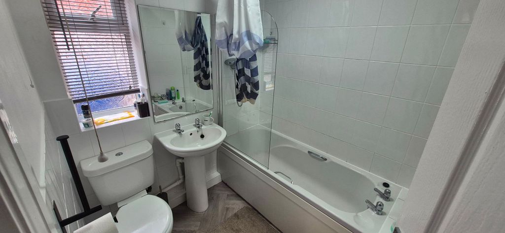 Property photo 3 of 36