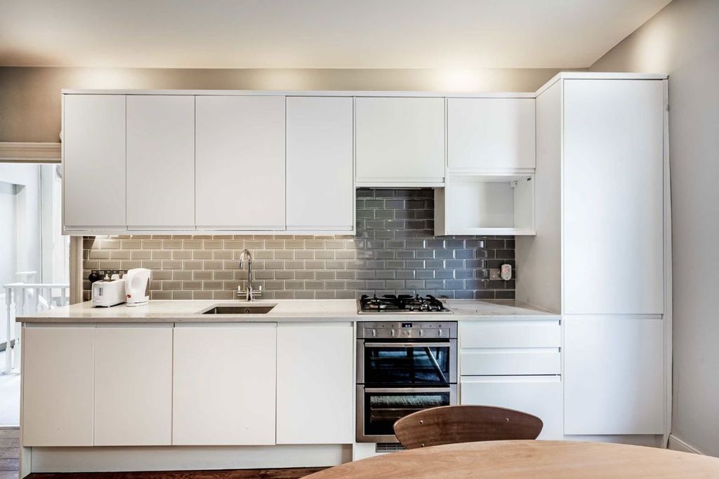 Property photo 2 of 5