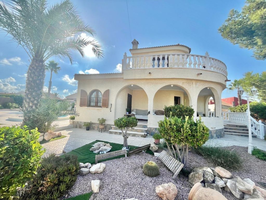 Property photo 3 of 38