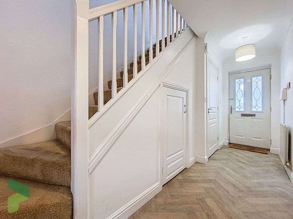 Property photo 3 of 46 Hallway